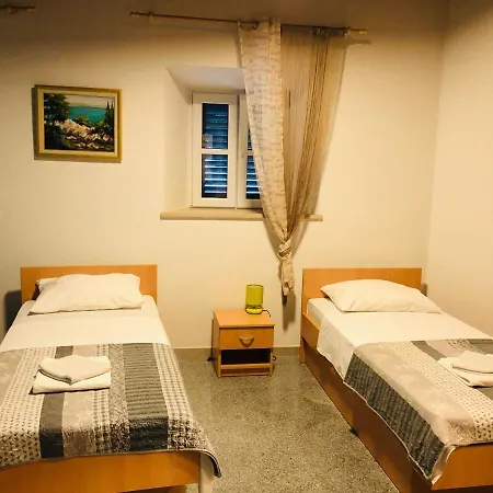 Guest house Sobe