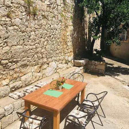 Πανσιόν Sobe