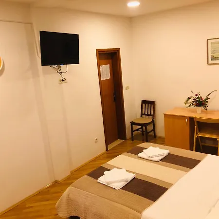 Sobe 3* Cavtat